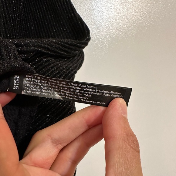 UO OUT FROM UNDER Brooke Shimmer Metallic Black V-Neck Body Suit Size XL EUC - Picture 9 of 10